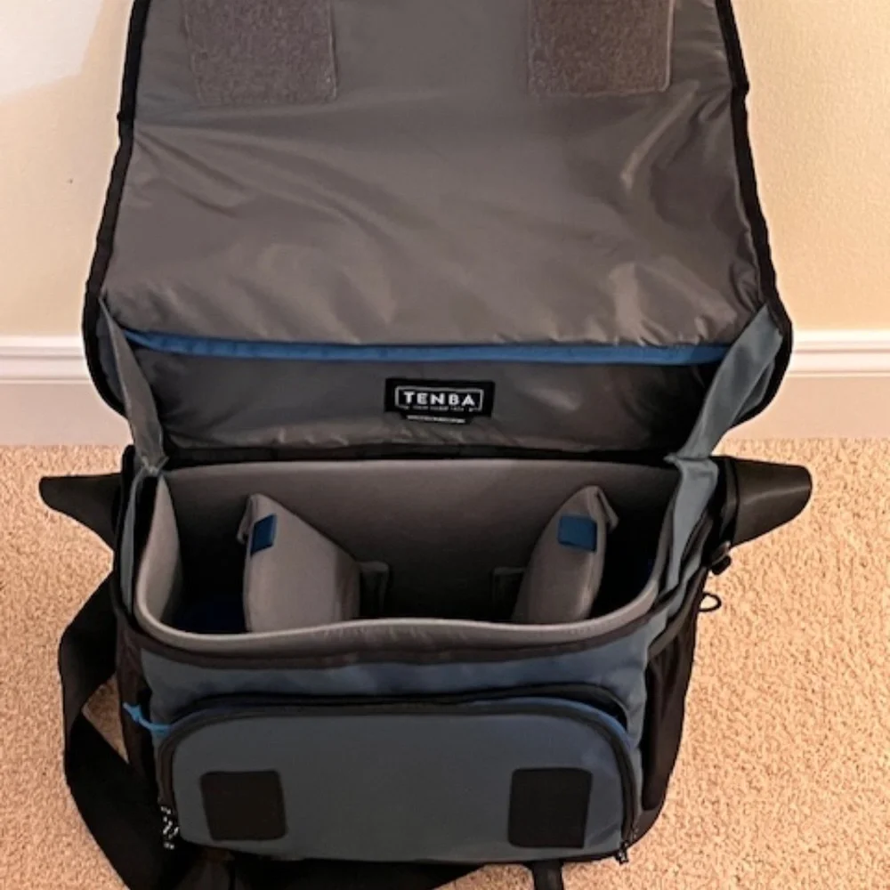PRICE DROP: Tenba DNA 13 DSLR Messenger Camera Bag - Excellent Condition